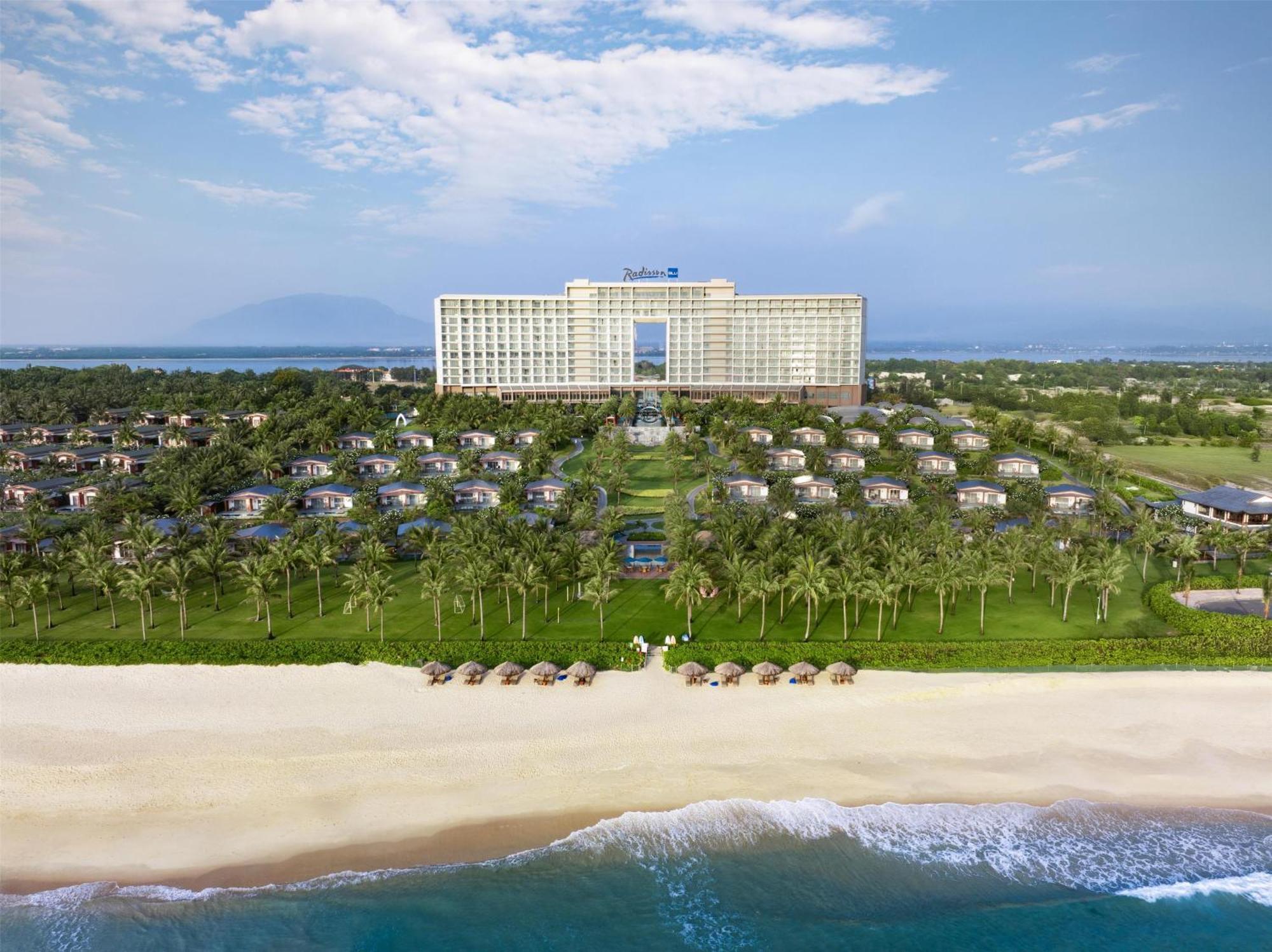 Radisson Blu Resort Cam Ranh Nha Trang Exterior foto
